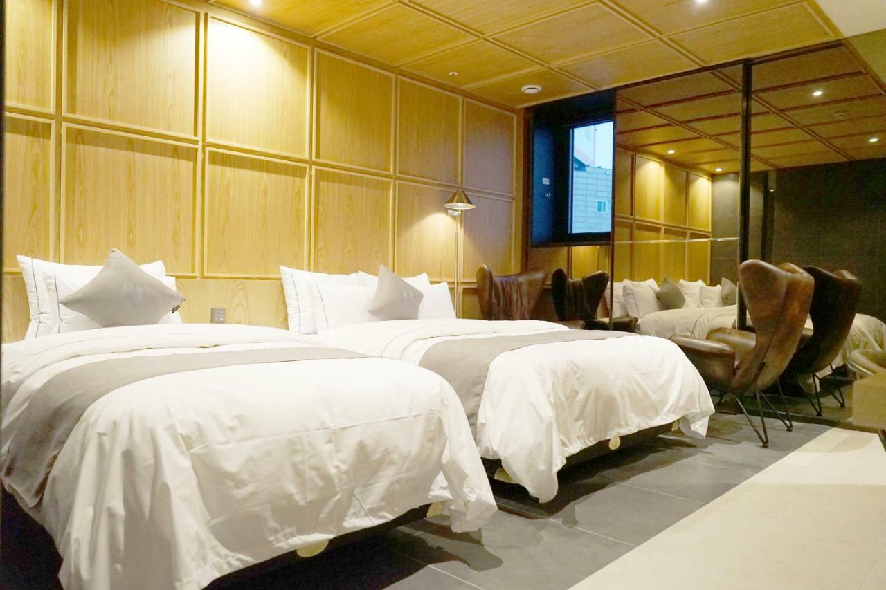 Astro Hotel Yongin Extérieur photo